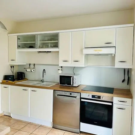 Le Bon Compromis Casa de Férias Poitiers